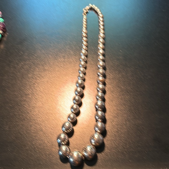 Silver tone Necklace - Picture 3 of 4